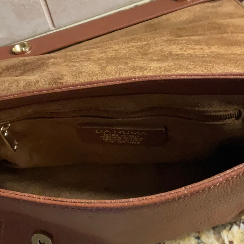 Elegant Brown Woven Crossbody Bag - Picture 6 of 11